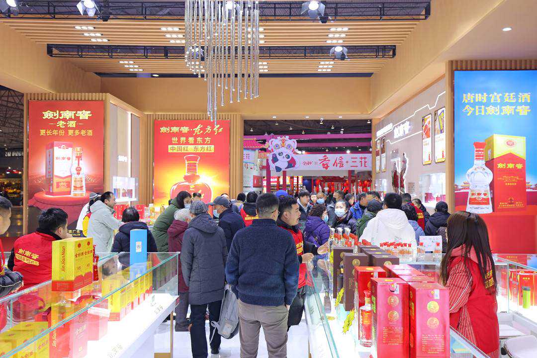 戊午日柱2025年运势：