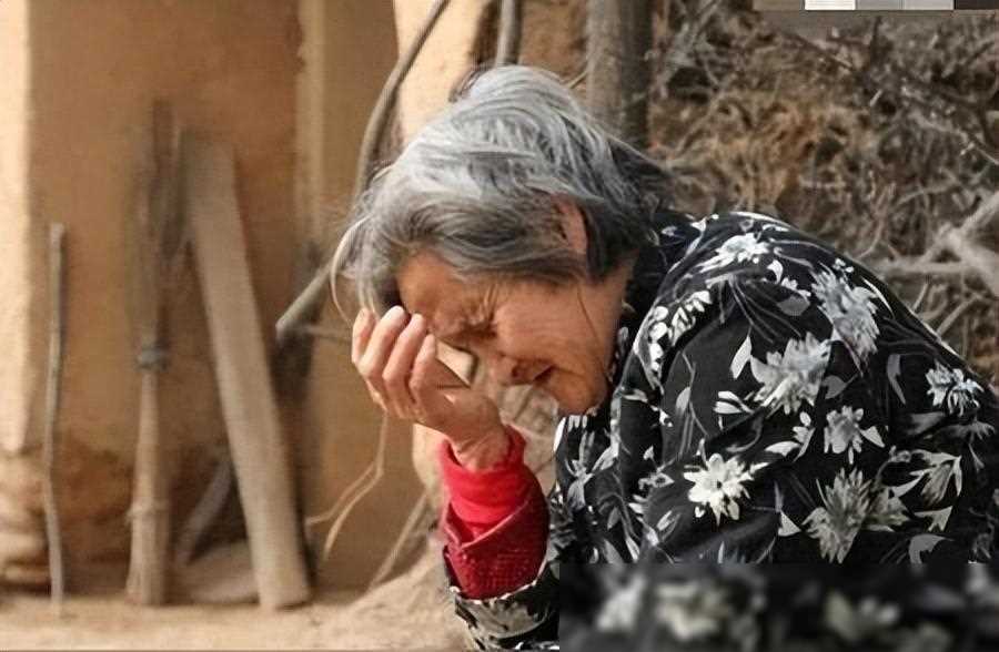 8888的座机号过户需要签每月一万元低消协议，霸王条款